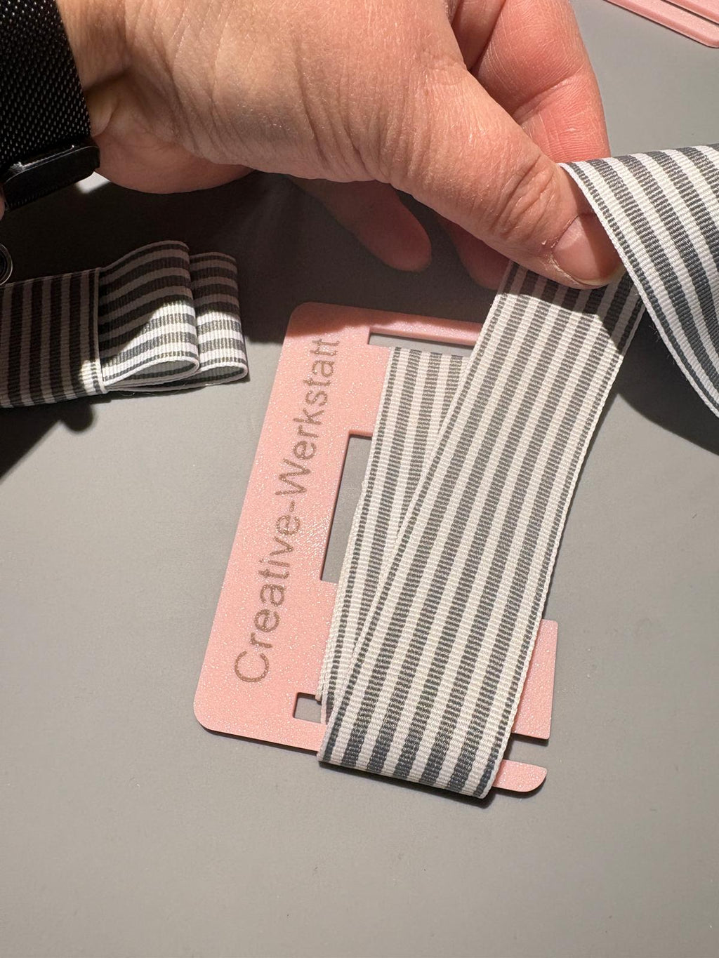 🎀 Schleifen-Tool Praktisches Helferlein