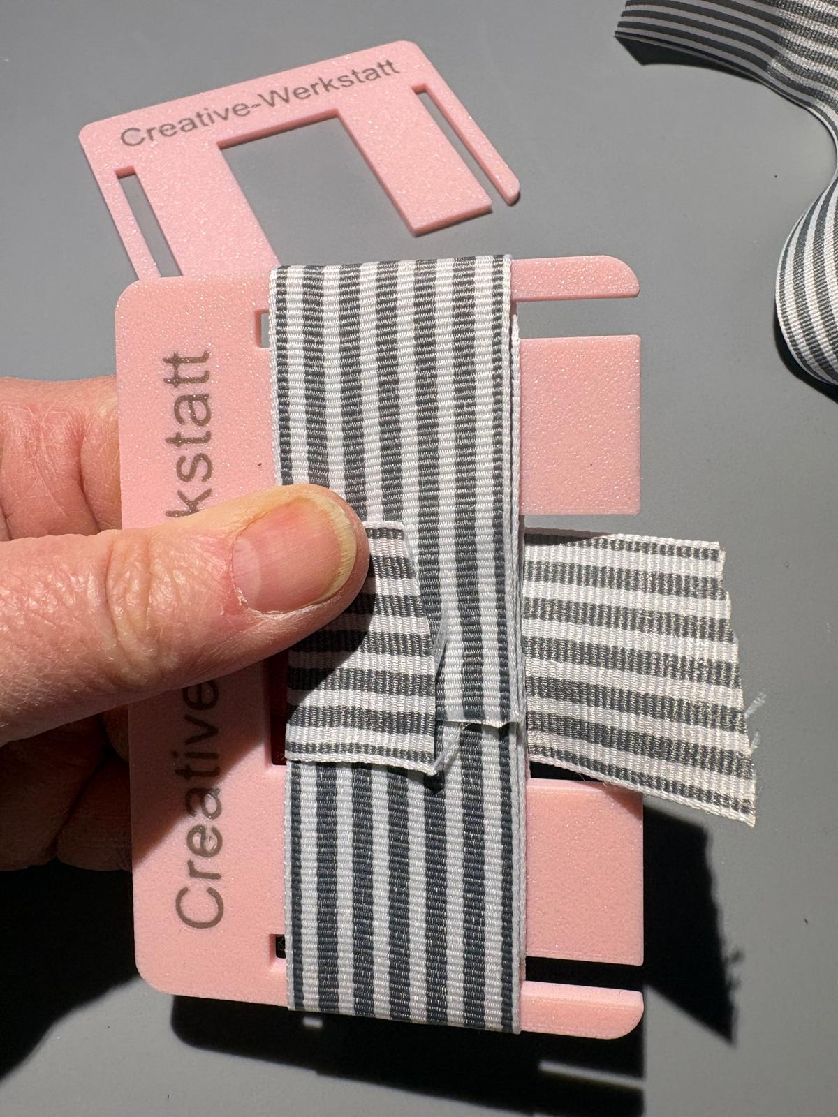 🎀 Schleifen-Tool Praktisches Helferlein